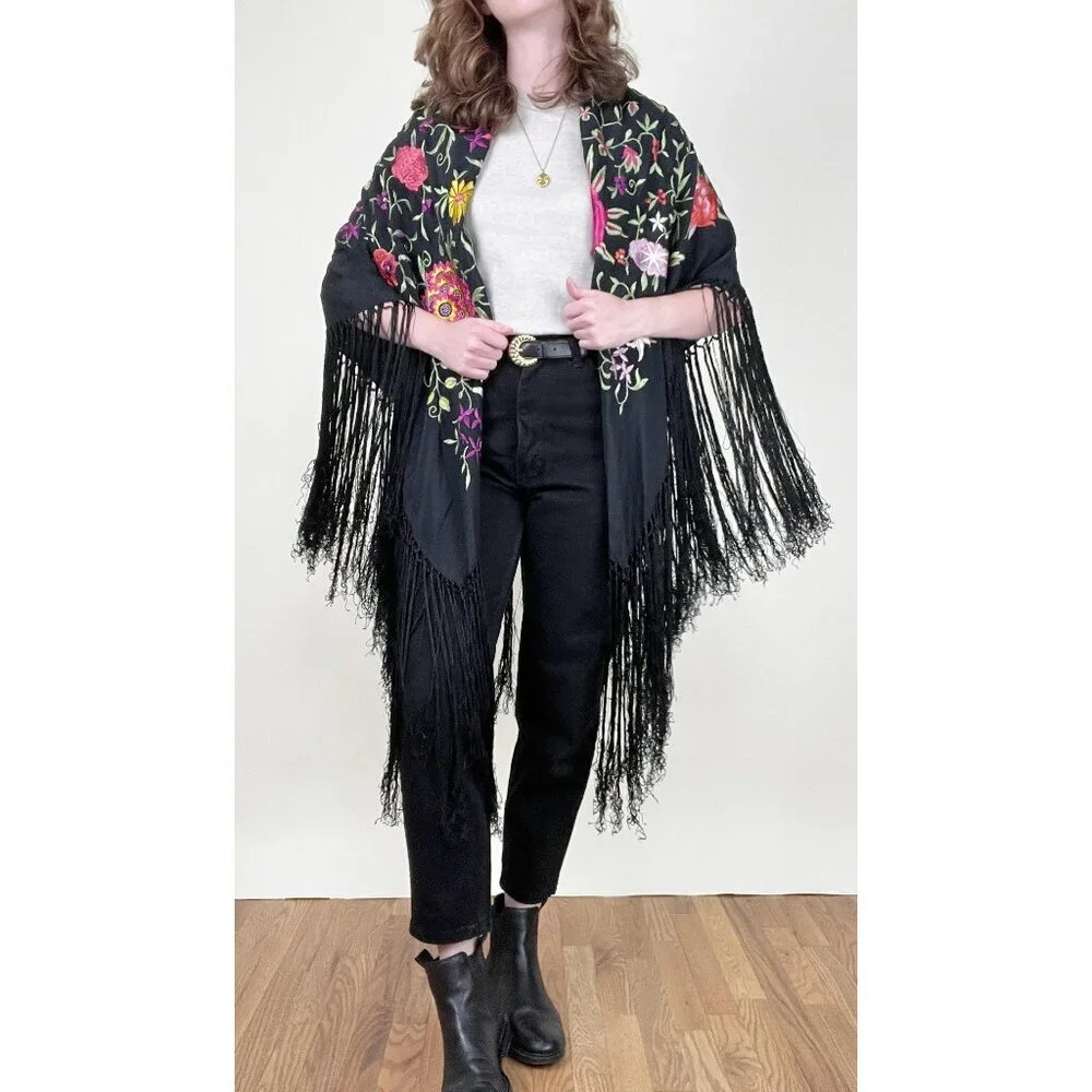 Vintage Piano Shawl Embroidered Floral Silk Fringe Witchy Boho Bohemian Manila - Picture 14 of 14